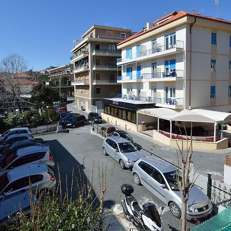 Hotel Guya Varazze Εξωτερικό φωτογραφία