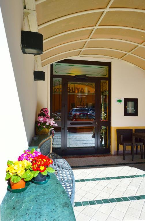 Hotel Guya Varazze Εξωτερικό φωτογραφία